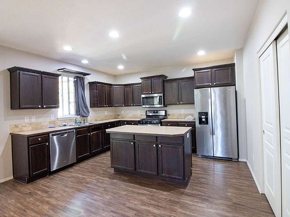 2nd image of 20278 Knightsbridge Pl