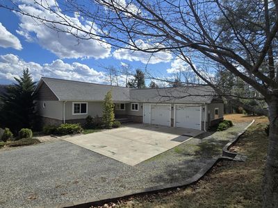 42 Bastille Run, Summersville, WV, 26651