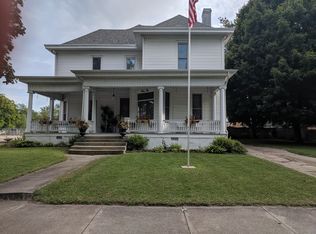 410 & 412 W Court St, Paris, IL 61944
