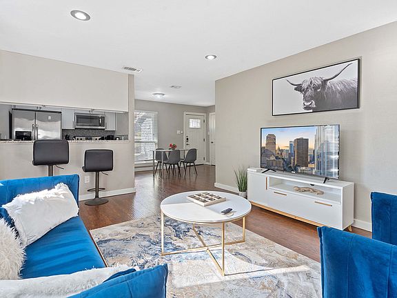 5th image of 1906 Valley Hill Cir #A