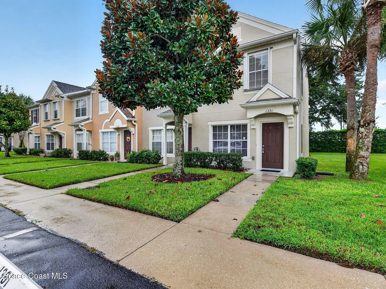 2 bed, 2.5 bath, 1110 sqft, $1,800 — Photo 1