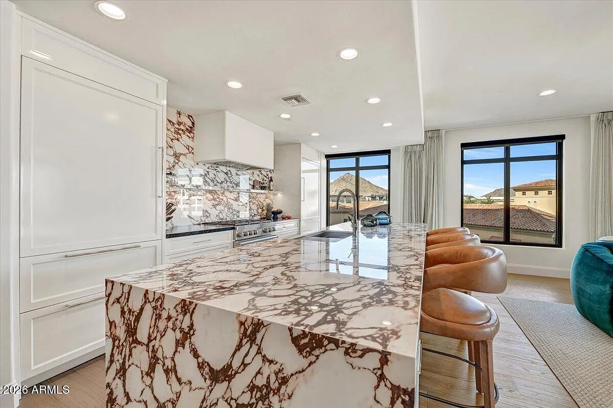 1 bed, 2.0 bath, 1767 sqft, $10,000 — Photo 4