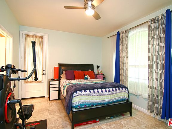 4th image of 746 S Kroeger St