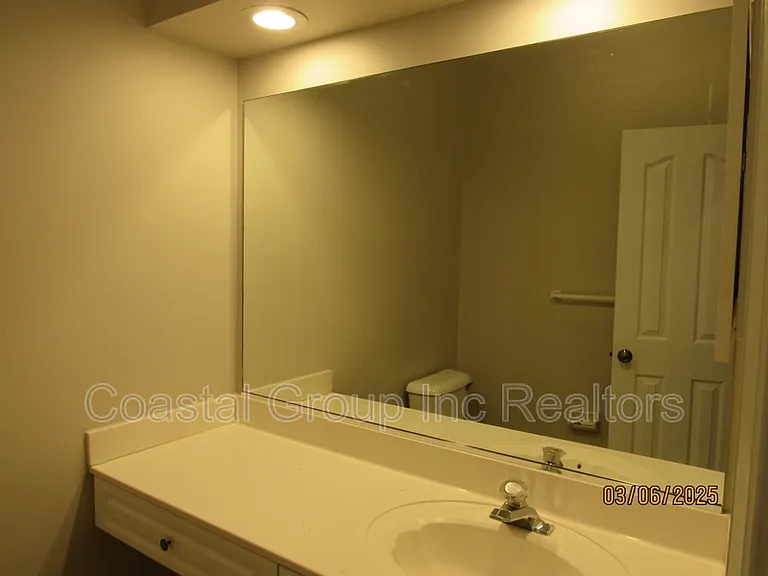 1538 Stillwood St — Photo 13