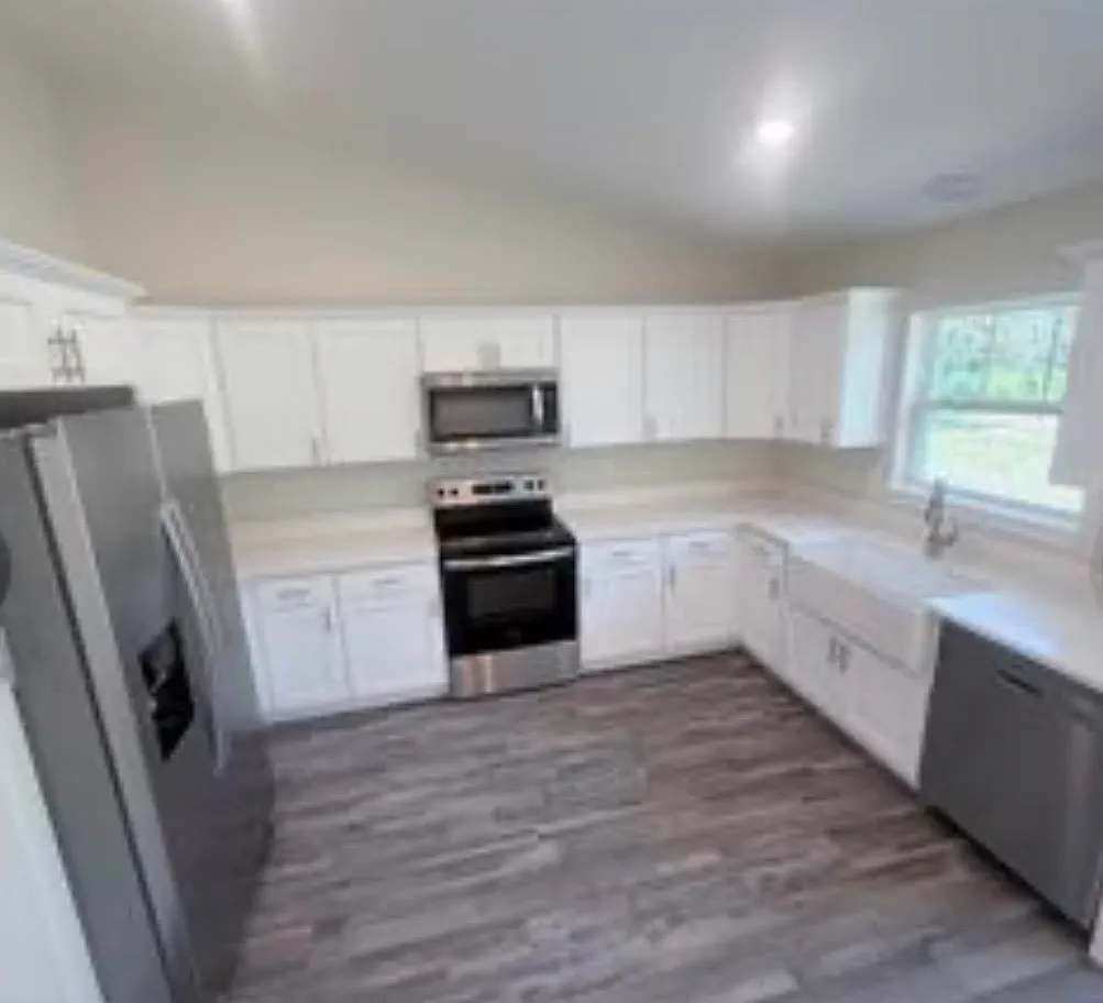 3 bed, 1138 sqft, $1,700 — Photo 3