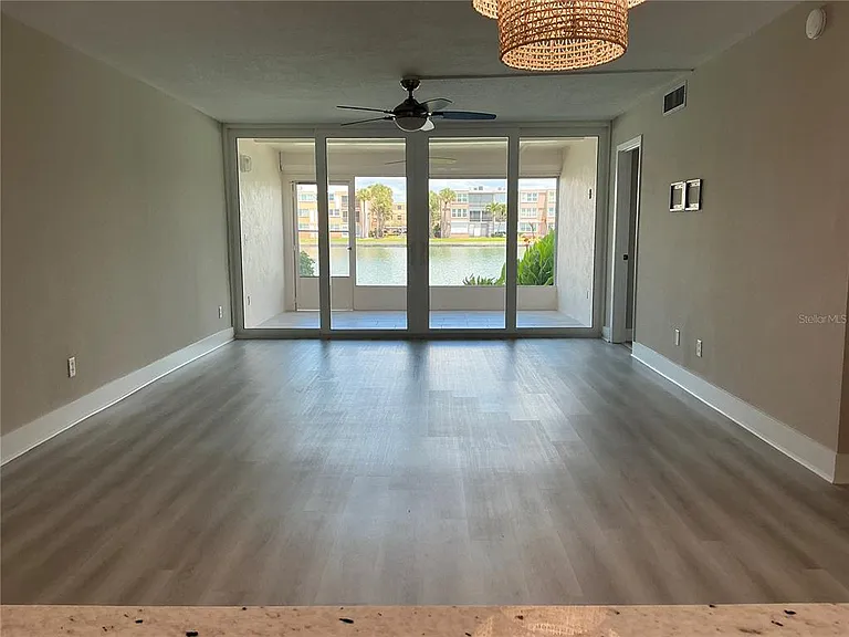 7645 Sun Island Dr S #101 — Photo 7