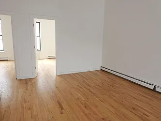 Rented by Aimee Grodanz, LREB