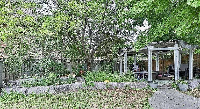 2 bed, $3,000 — Photo 4