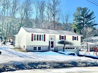 9 Highland Dr, Apalachin, NY 13732