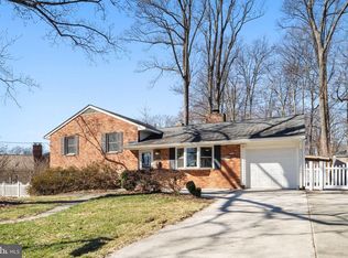 7448 Long Pine Dr, Springfield, VA 22151