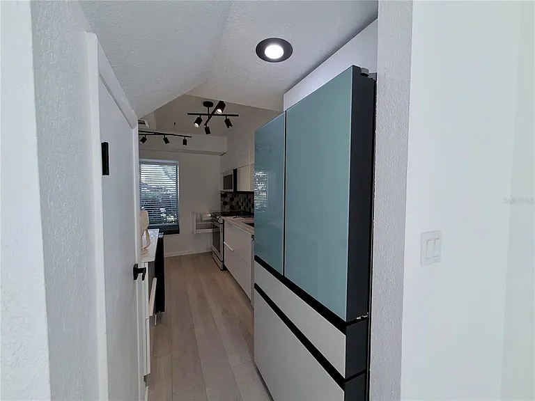 3707 Pine Cone Cir — Photo 6