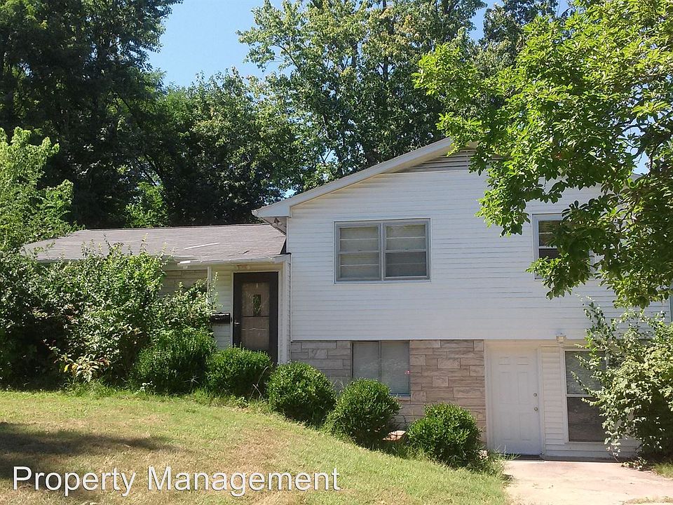 1st image of 400 S Eason Dr