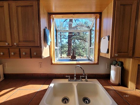 3rd image of 265 Scrub Oak Dr