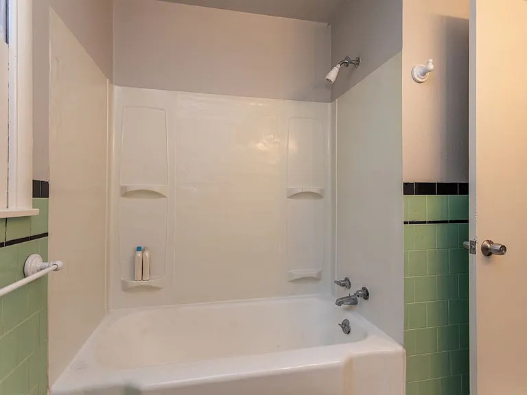 614 Ramona Ave — Photo 23