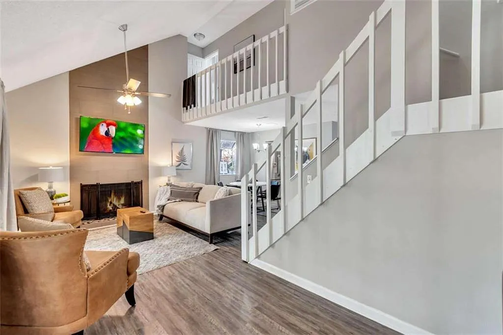 2 bed, 1.5 bath, $3,750 — Photo 1