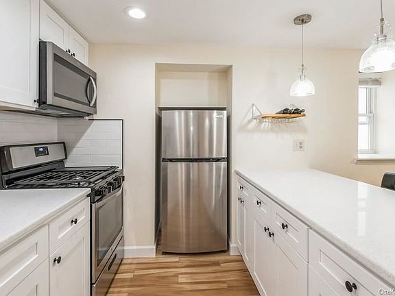 2nd image of 37 Piermont Ave APT 1
