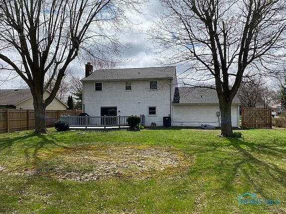 5th image of 1319 Bavarian Ln