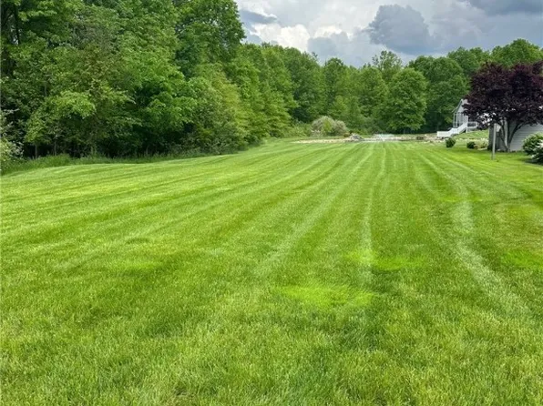 4654 Lexington Pl, Ravenna, OH 44266