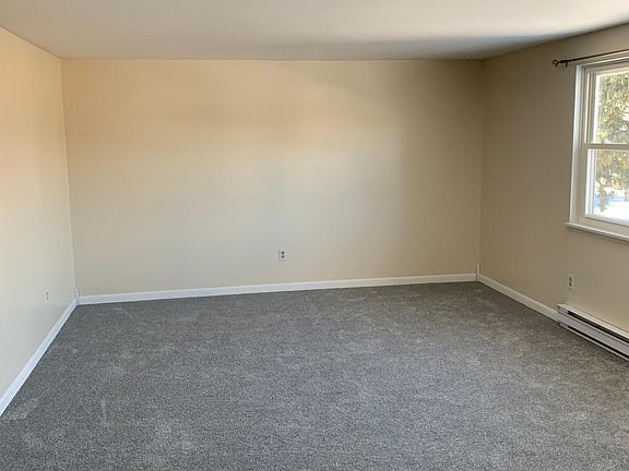 2nd image of 4941 Thurston Ave