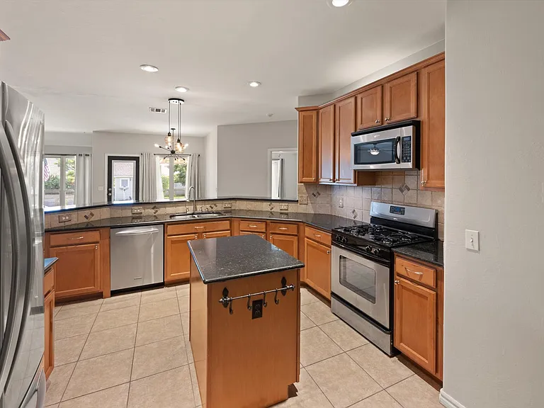 1808 Ada Sage Ln — Photo 16