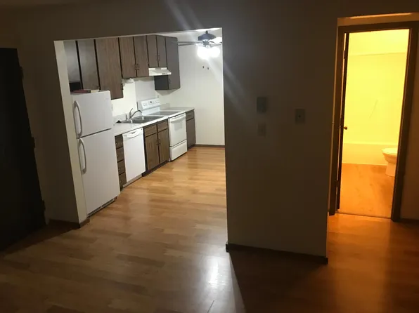 701 W Maple Ave APT 6, Norfolk, NE 68701