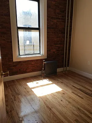 Rented by Lang Realty LLC | media 11