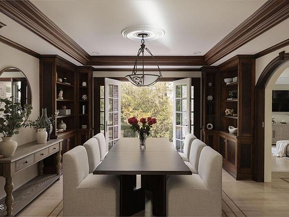 5th image of 4220 Hampstead Rd