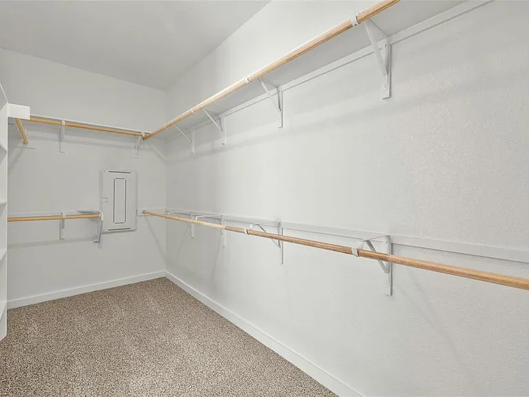 113 Shadow Oak Cv — Photo 23