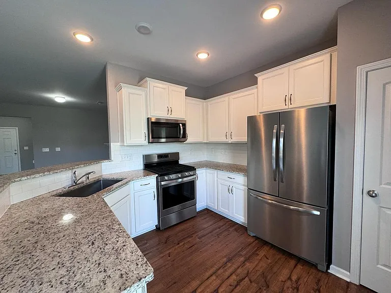 1024 Laceflower Dr — Photo 10