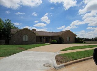 2400 Seminole Cir, Altus, OK 73521