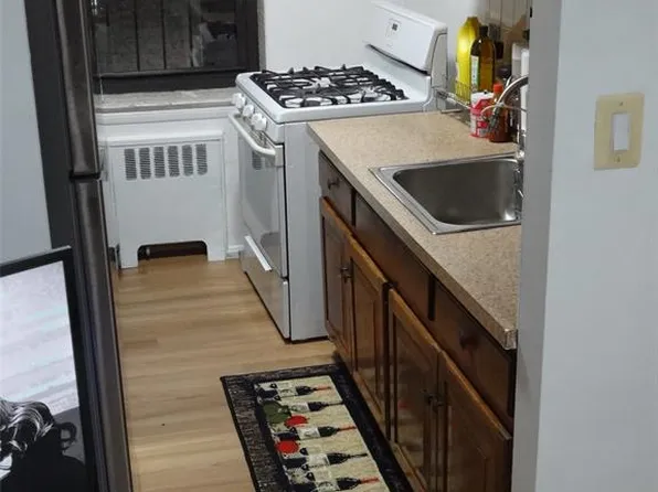 88-09 Northern Boulevard image 5 of 11