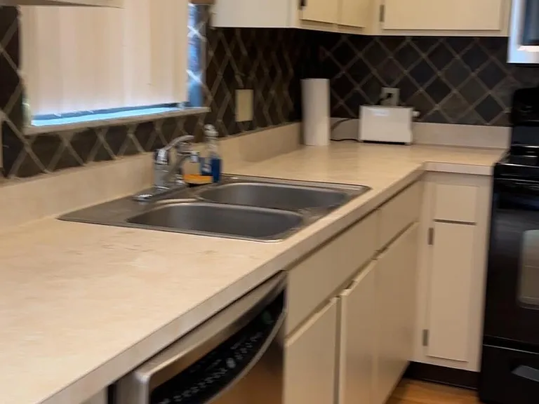 3420 Harrow Ln — Photo 31