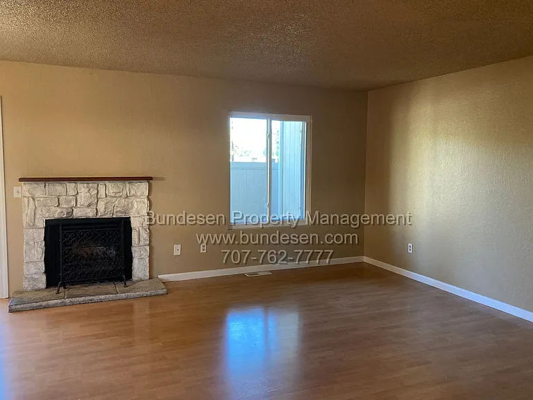 465 Enterprise Dr — Photo 5