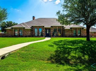 302 Robby Pop Rd, Mabank, TX 75147