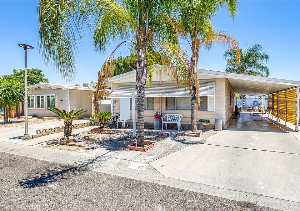 1st image of 471 Santa Clara Cir