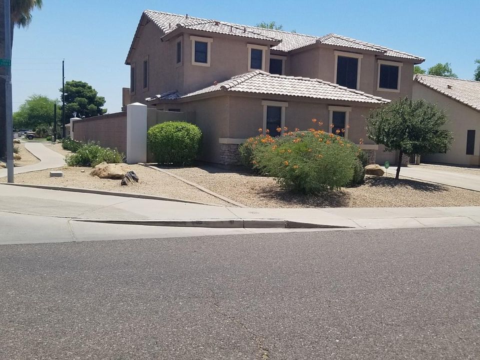2nd image of 7621 N 51st Dr
