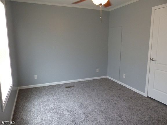3rd image of 212 Woodside Ave