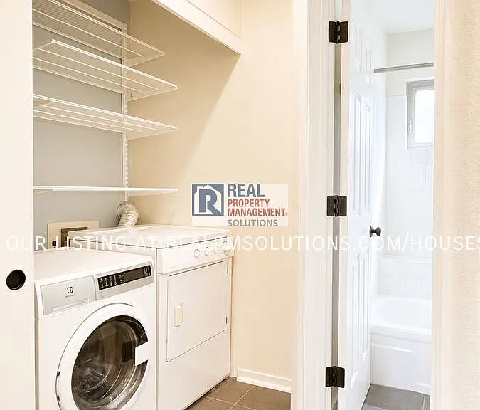 1535 SW Clay St #217 — Photo 32