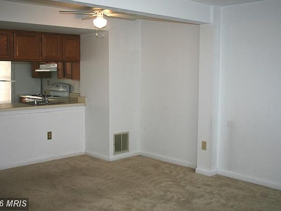 4th image of 4254 Crosswood Dr