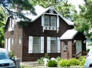 2219 Vermilion Rd, Duluth, MN 55803