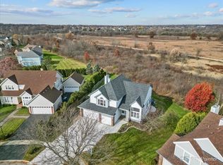 1310 Blackhawk Ln, Bartlett, IL