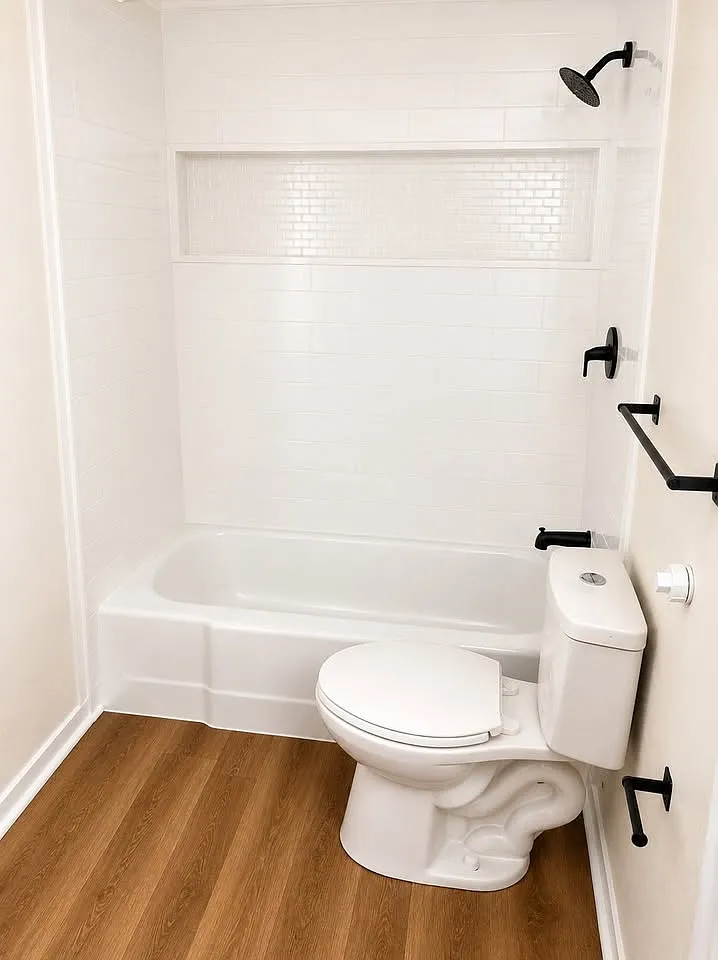 3 bed, 1298 sqft, $2,100 — Photo 3