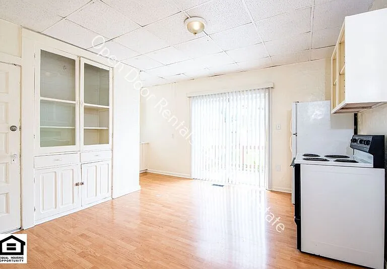 608 Anderson Ave #1 — Photo 6