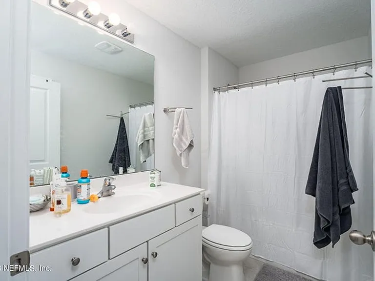 581 Meadow Ridge Dr — Photo 16