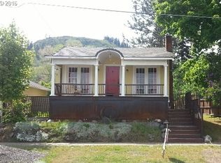 1206 Cedar St, La Grande, OR 97850