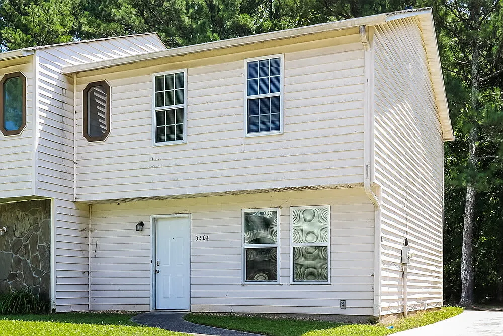 2 bed, 2.5 bath, 1276 sqft, $2,040 — Photo 4