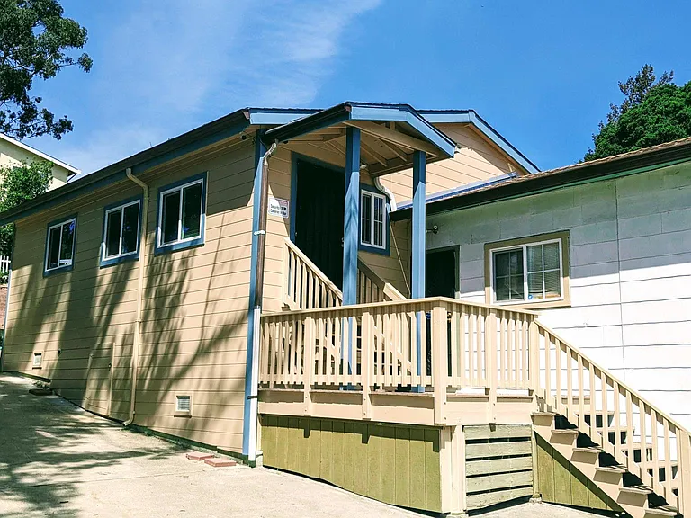 4027 Maybelle Ave #B — Photo 2