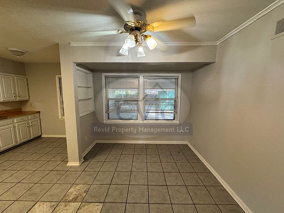 5th image of 4870 Parkside Ave