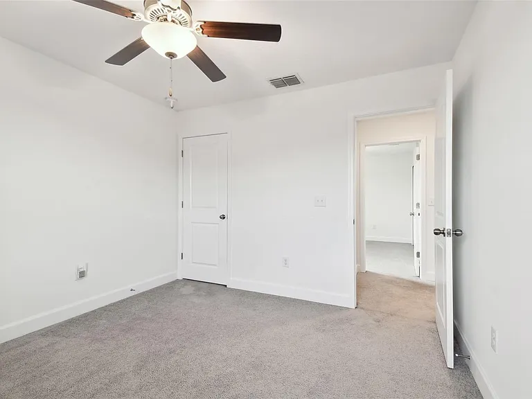 5507 Rainwood Meadows Dr — Photo 49