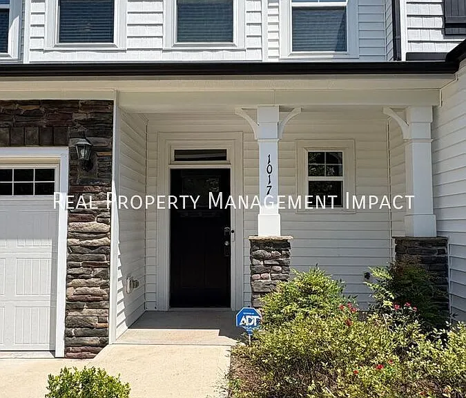 1017 Arbor Edge Ln — Photo 4